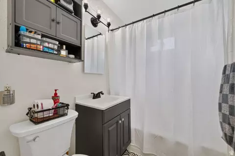 Bath - 173 N Talbot Dr, Layton, UT 84041 photo 1 of 1
