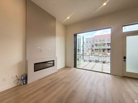 5353 W Center Field Dr S #125, South Jordan, UT 84009