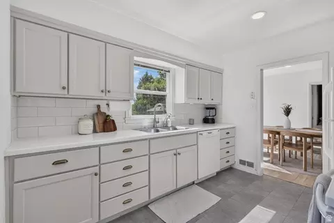Kitchen - 425 N Main St, Orem, UT 84057 photo 1 of 5