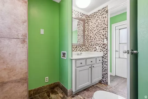 1488 N 550 W #19, Orem, UT 84057 photo 17