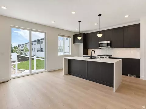 Kitchen - 284 E Legacy Trail Ln S #4, Midvale, UT 84047 photo 1 of 2