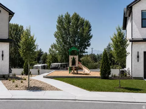 Exterior - 284 E Legacy Trail Ln S #4, Midvale, UT 84047 photo 3 of 3