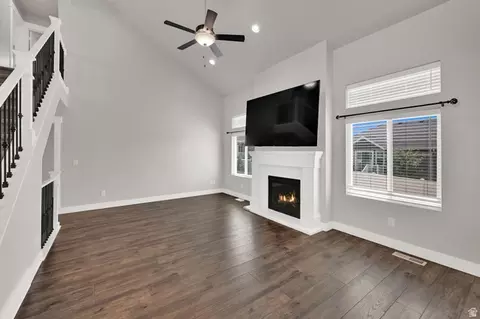 Living - 1568 E Cherry Ln, Layton, UT 84040 photo 3 of 7