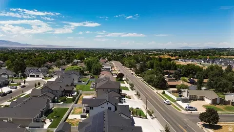 View/Area - 1568 E Cherry Ln, Layton, UT 84040 photo 9 of 15