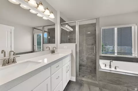 Bath - 1568 E Cherry Ln, Layton, UT 84040 photo 2 of 5