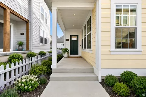 6768 W Docksider Dr #298, South Jordan, UT 84009