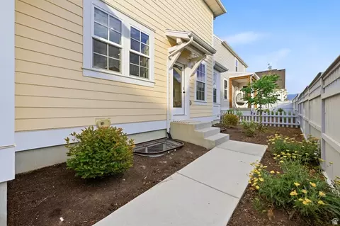 6768 W Docksider Dr #298, South Jordan, UT 84009