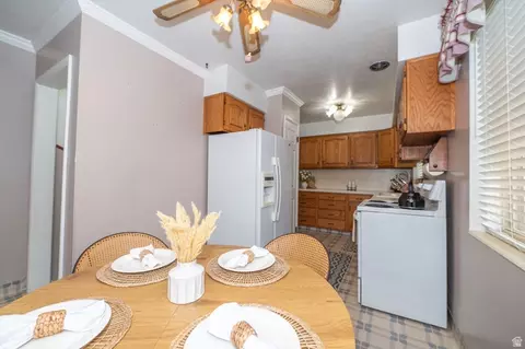 Dining - 1545 N 300 W, Bountiful, UT 84010 photo 1 of 2