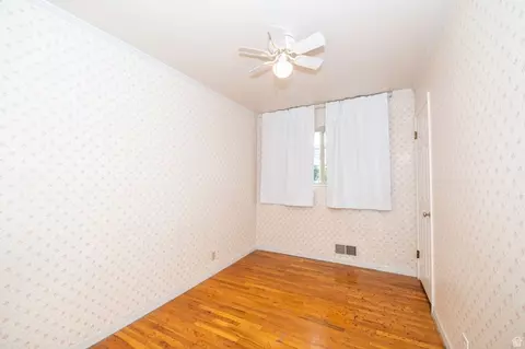Bedroom - 1545 N 300 W, Bountiful, UT 84010 photo 3 of 5