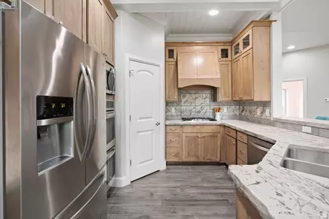 Kitchen - 175 W 1000 N, Mapleton, UT 84664 photo 1 of 3
