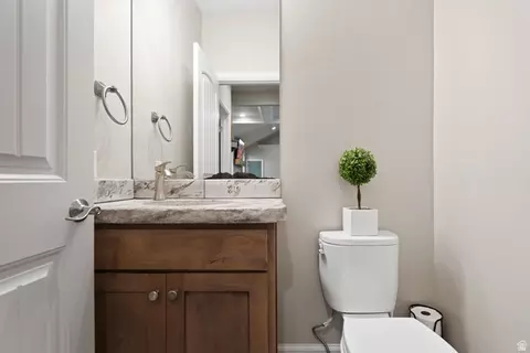 Bath - 175 W 1000 N, Mapleton, UT 84664 photo 6 of 6