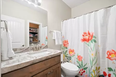 Bath - 175 W 1000 N, Mapleton, UT 84664 photo 1 of 6