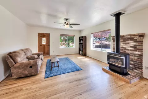 Living - 890 E Oak St, Moab, UT 84532 photo 1 of 2