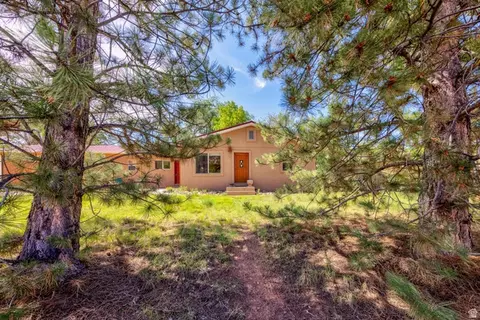 Exterior - 890 E Oak St, Moab, UT 84532 photo 2 of 9