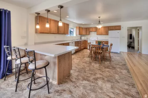 Kitchen - 890 E Oak St, Moab, UT 84532 photo 5 of 5