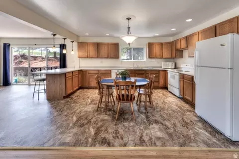 Kitchen - 890 E Oak St, Moab, UT 84532 photo 1 of 5