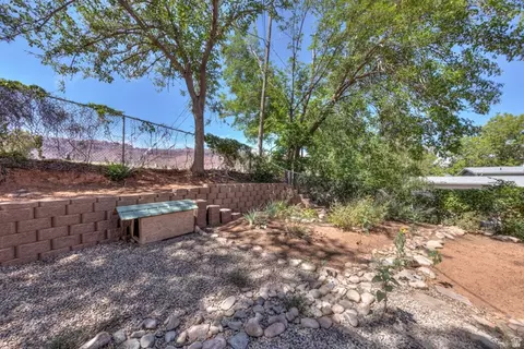 Exterior - 890 E Oak St, Moab, UT 84532 photo 7 of 9