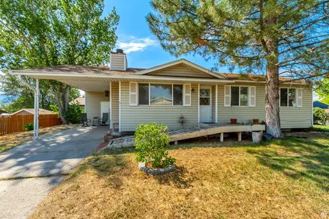 4231 W Twilight Dr, Salt Lake City, UT 84118