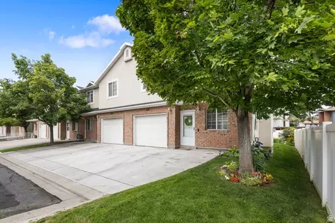 Exterior - 435 E Park Oak Pl, Murray, UT 84107 photo 1 of 5