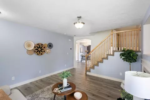 Living - 435 E Park Oak Pl, Murray, UT 84107 photo 3 of 3