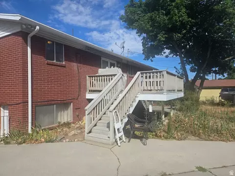 Exterior - 247 E Nicoletti Dr, Midvale, UT 84047 photo 7 of 8