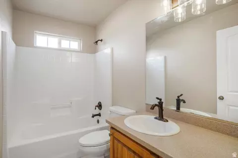 Bath - 30 S 475 E, Enterprise, UT 84725 photo 3 of 4
