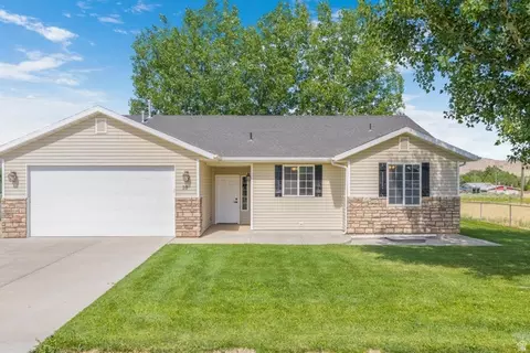 Exterior - 30 S 475 E, Enterprise, UT 84725 photo 1 of 7