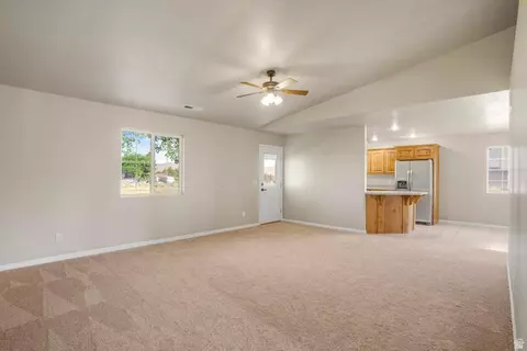 Living - 30 S 475 E, Enterprise, UT 84725 photo 2 of 7