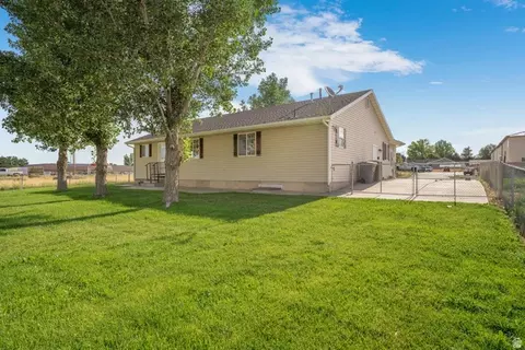 Exterior - 30 S 475 E, Enterprise, UT 84725 photo 3 of 7