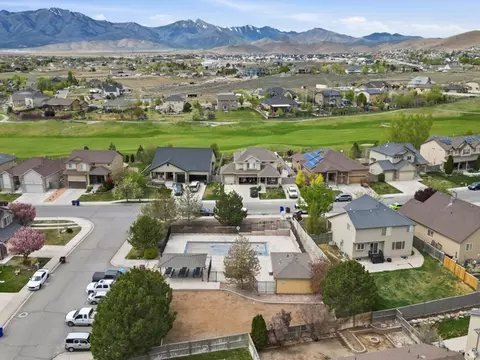 View/Area - 8757 N Jefferson Dr, Eagle Mountain, UT 84005 photo 3 of 3
