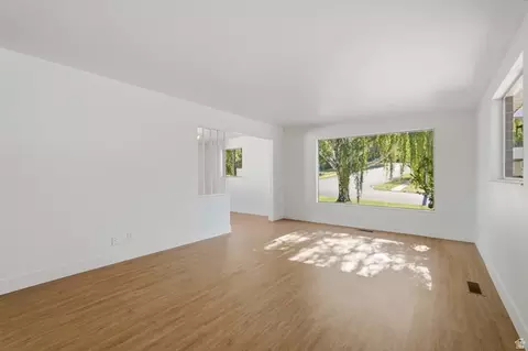 Living - 785 Simoron Dr, Ogden, UT 84404 photo 1 of 3