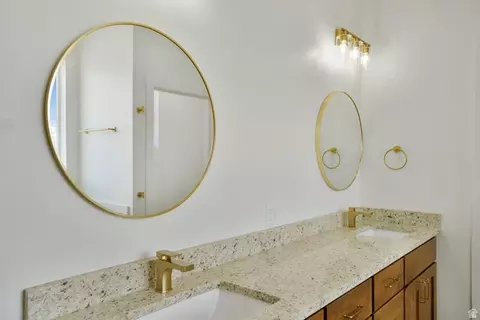 Bath - 791 E 200 S, Enterprise, UT 84725 photo 5 of 9