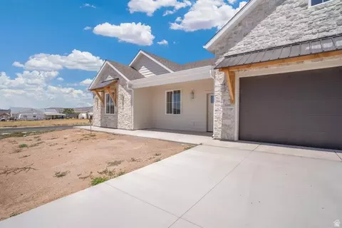 Exterior - 791 E 200 S, Enterprise, UT 84725 photo 2 of 6