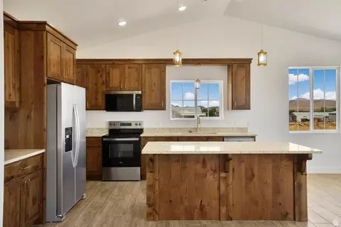 Kitchen - 791 E 200 S, Enterprise, UT 84725 photo 5 of 5