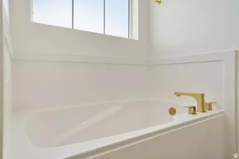 Bath - 791 E 200 S, Enterprise, UT 84725 photo 3 of 9