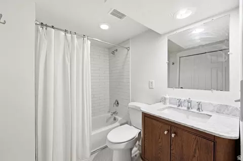 Bath - 134 E 100 S, Bountiful, UT 84010 photo 2 of 2