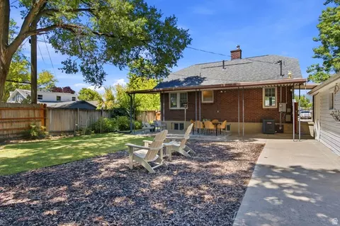 Exterior - 134 E 100 S, Bountiful, UT 84010 photo 9 of 13