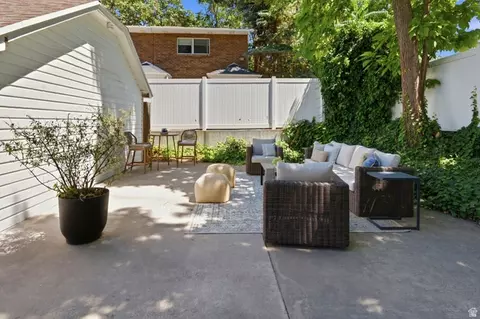Exterior - 134 E 100 S, Bountiful, UT 84010 photo 6 of 13