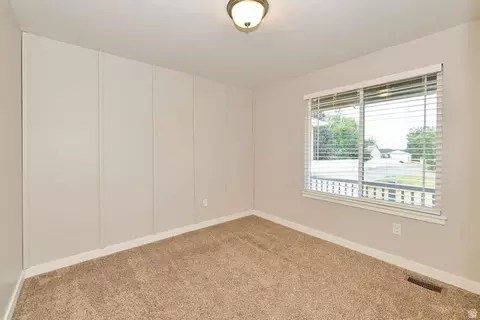 Bedroom - 1065 S 1650 E, Clearfield, UT 84015 photo 3 of 8
