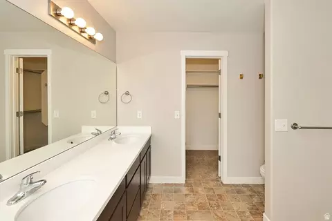 Bath - 1065 S 1650 E, Clearfield, UT 84015 photo 4 of 4
