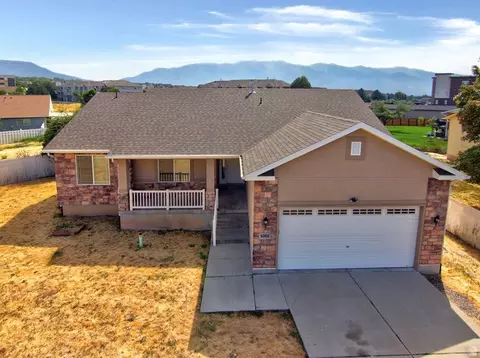 Exterior - 1065 S 1650 E, Clearfield, UT 84015 photo 6 of 6
