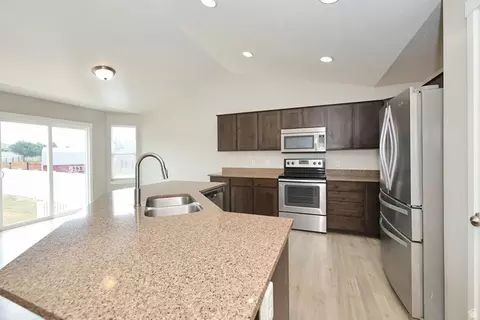 Kitchen - 1065 S 1650 E, Clearfield, UT 84015 photo 5 of 5