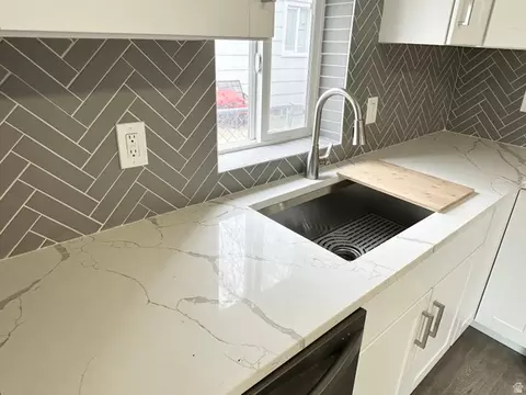Kitchen - 282 E Vine St, Tooele, UT 84074 photo 3 of 3
