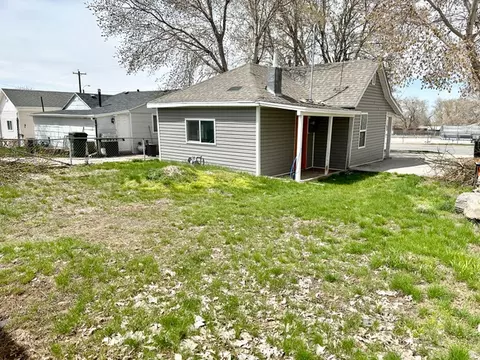 Exterior - 282 E Vine St, Tooele, UT 84074 photo 2 of 3