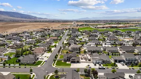View/Area - 1576 E Lowe Peak Dr, Eagle Mountain, UT 84005 photo 8 of 8