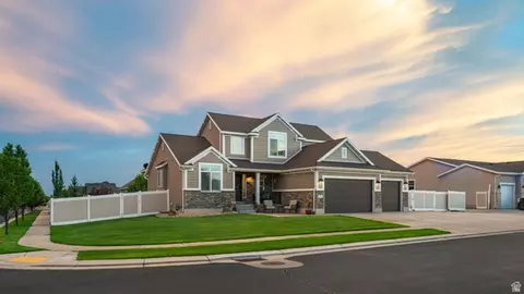 Exterior - 1576 E Lowe Peak Dr, Eagle Mountain, UT 84005 photo 1 of 13