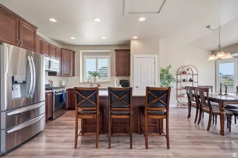 Kitchen - 1576 E Lowe Peak Dr, Eagle Mountain, UT 84005 photo 1 of 3
