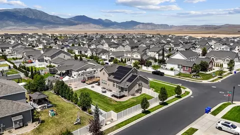 View/Area - 1576 E Lowe Peak Dr, Eagle Mountain, UT 84005 photo 3 of 8