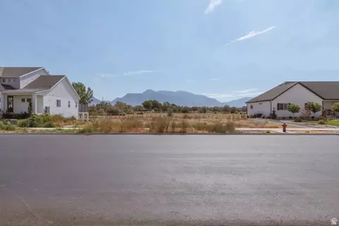 1024 N Titan Dr #118, Lehi, UT 84048
