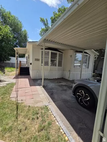 4451 S Chickasha St #210, Murray, UT 84107 photo 2